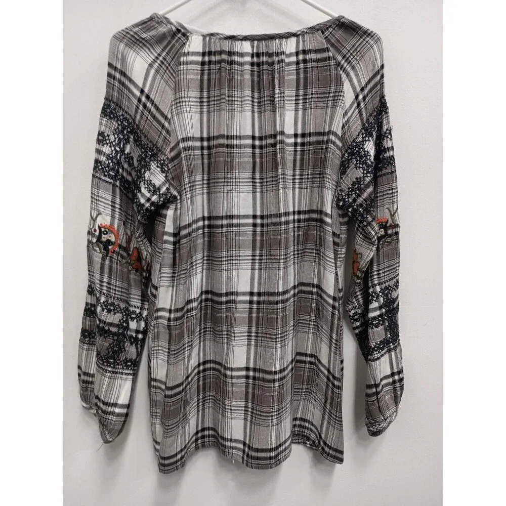 Vintage Emroidered Plaid Peasant Top - Black & White with Orange Accents
